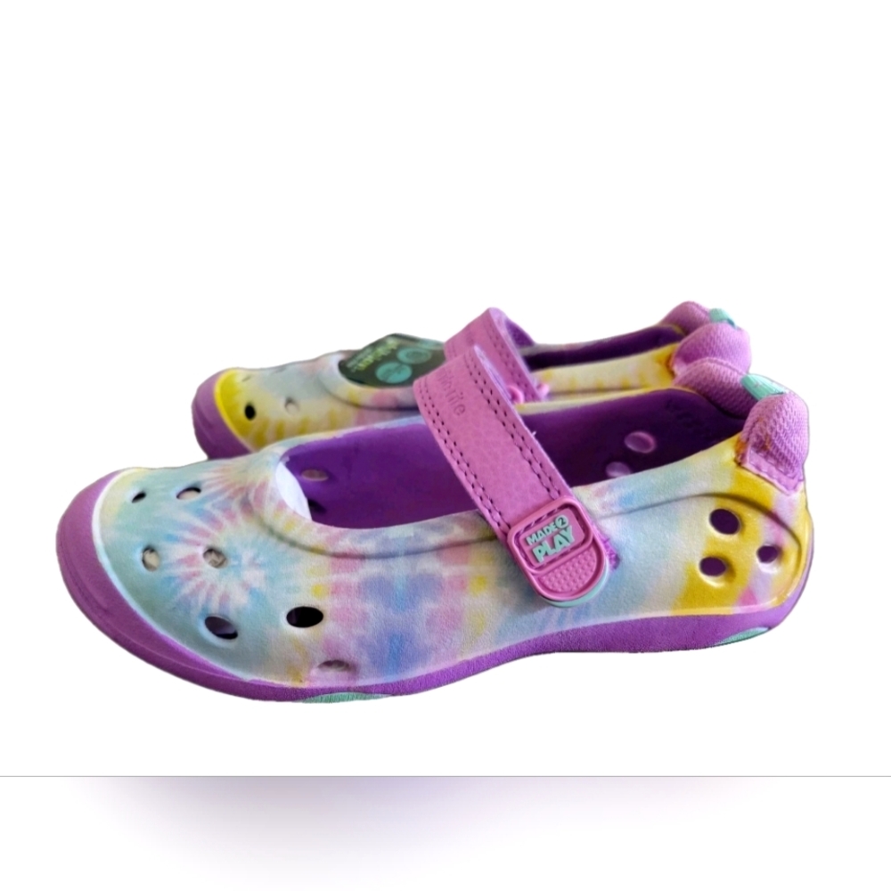 NWT KIDS Stride Rite "MADE 2 PLAY" Phibian Water Shoe. Size 13. Tie Dye Purple
